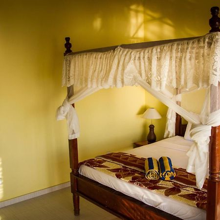 Beten Waru Bungalow And Restaurant Amed Chambre photo