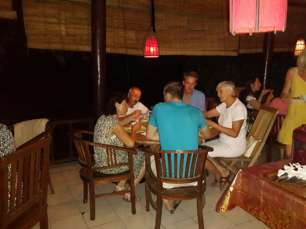 Beten Waru Bungalow And Restaurant Amed Extérieur photo